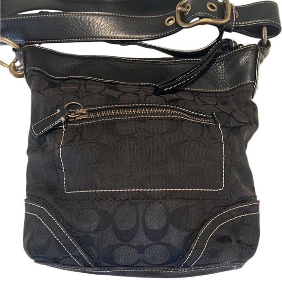 Coach Black Signature C Convertible Brass Hardware Strap Leather Bag 10402 - Picture 2 of 12